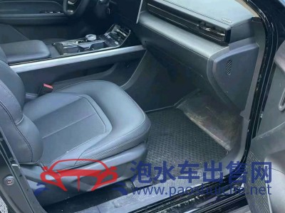 24年五菱星光中型車(chē)