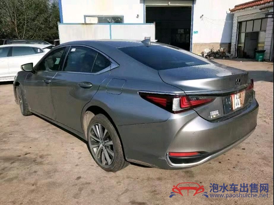 泡水車維修常見問題匯總，避免“修不如換”的陷阱-泡水車維修