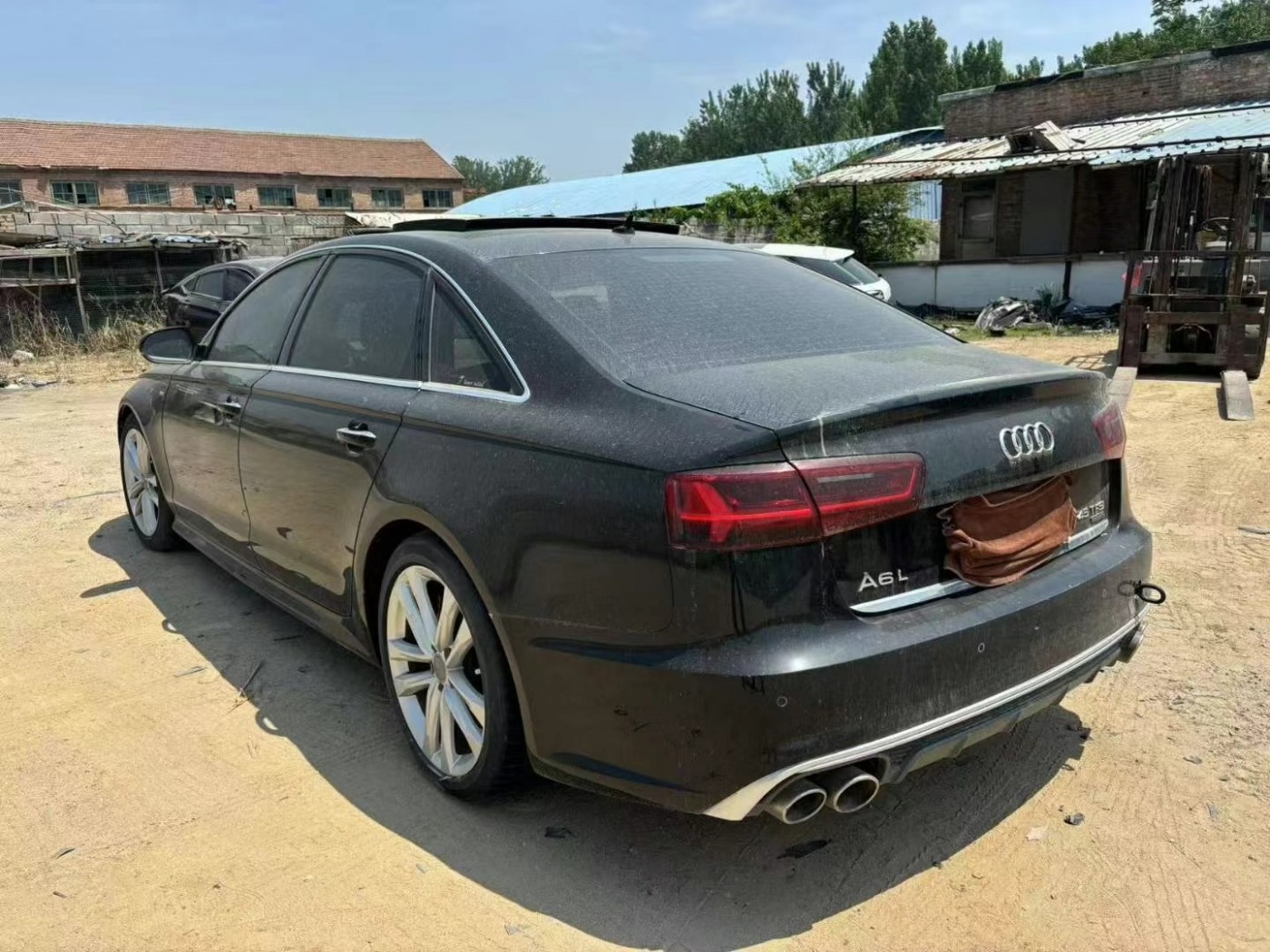 泡水車定損需要拆解嗎？詳細(xì)解讀流程與原因-泡水車定損