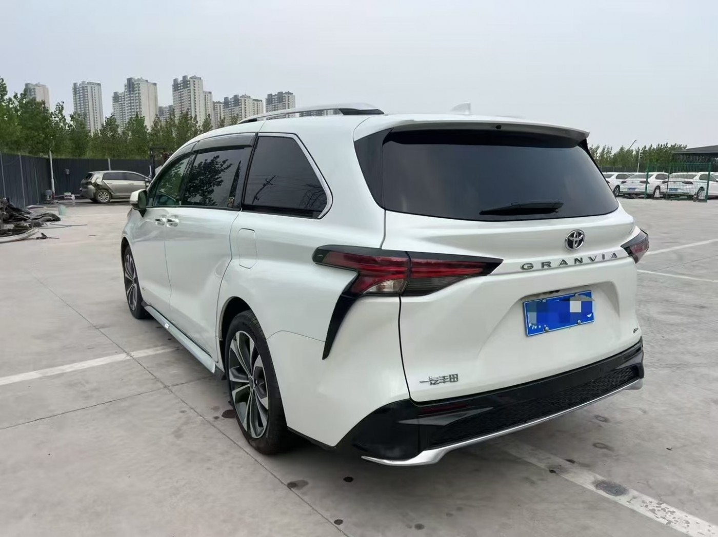 事故車泡水車買賣平臺(tái)選哪個(gè)？推薦泡水車出售網(wǎng)！